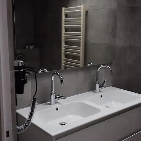 Вилла Les Fontaines Лантон